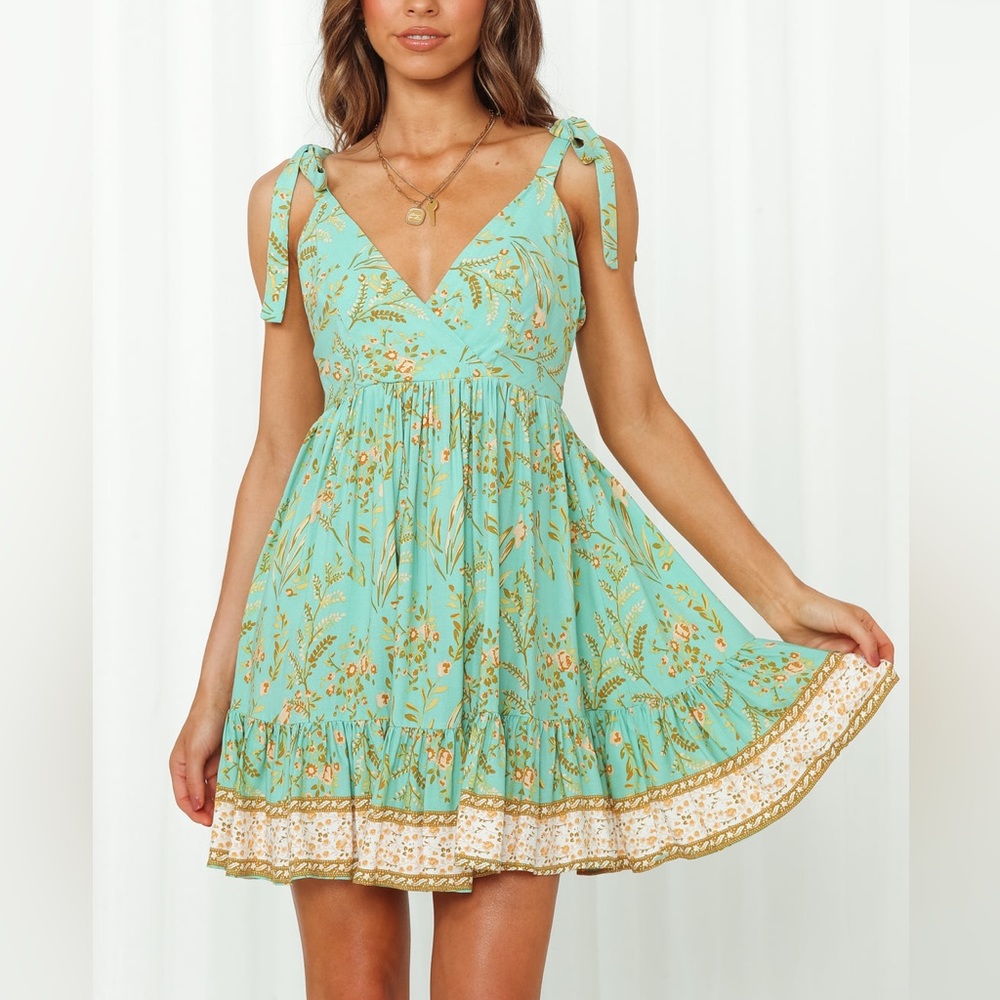 SELFIE LESLIE FLORAL TIES DRESS